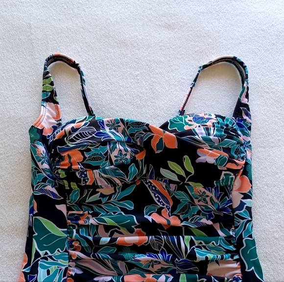 VENUS St. Tropez Swim Dress - Tropical Walks, Size 6 - Picture 9 of 16